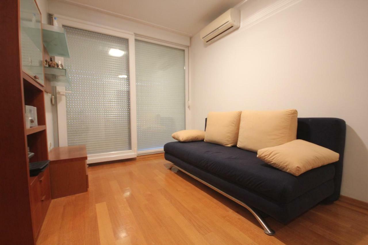 Apartment Karlo Near The Most Beautiful Beach Znjan Split Exterior photo